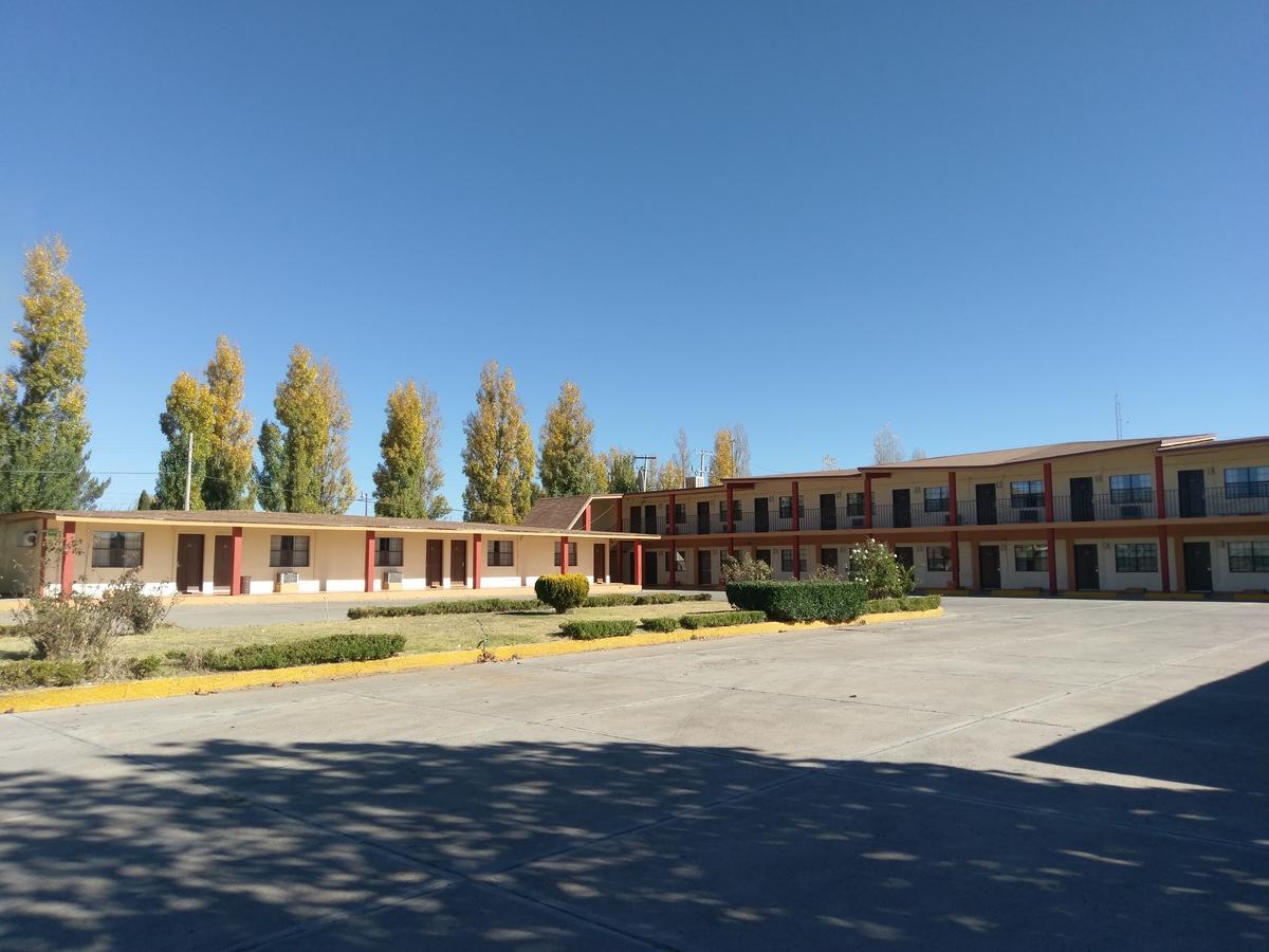 Cuauhtémoc Hotel Del Camino מראה חיצוני תמונה
