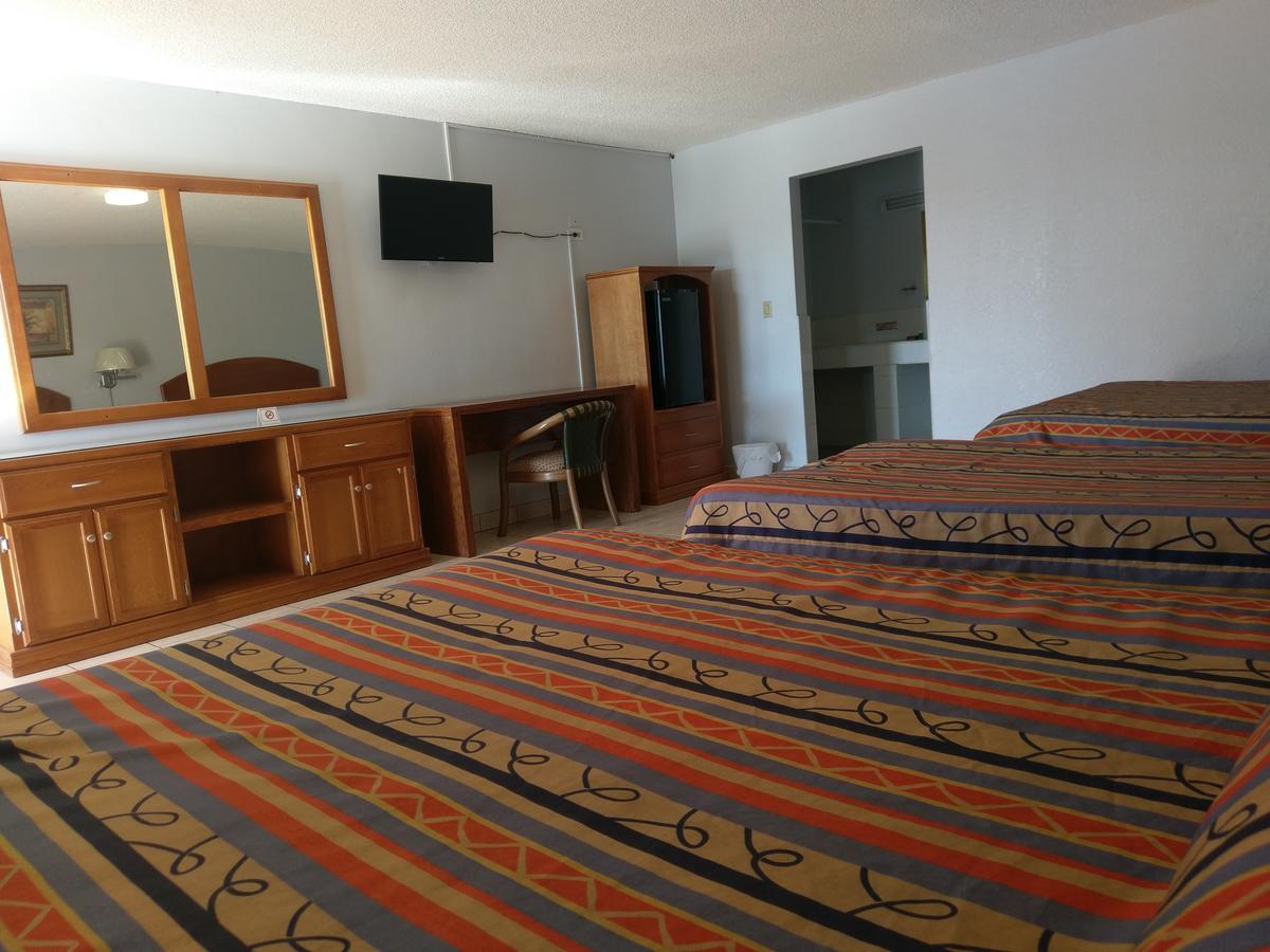 Cuauhtémoc Hotel Del Camino מראה חיצוני תמונה